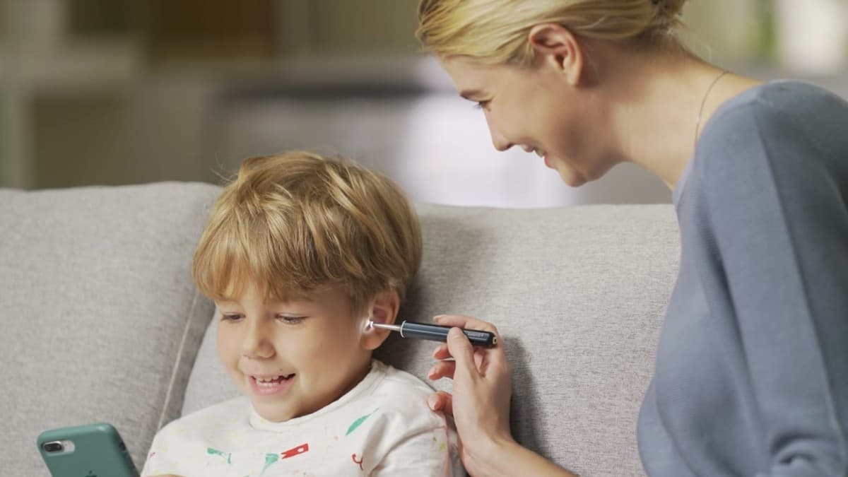 The Future of Ear Cleaning: Why Smart Otoscopes Are Replacing Cotton Buds